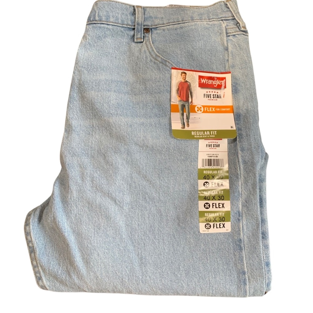 NWT WRANGLER FLEX REGULAR FIT JEANS